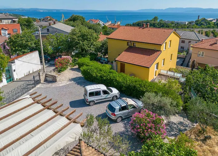 Adastra With Private Parking And Floor Heating Apartmán