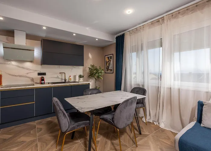 Apartmán Adastra With Private Parking And Floor Heating *